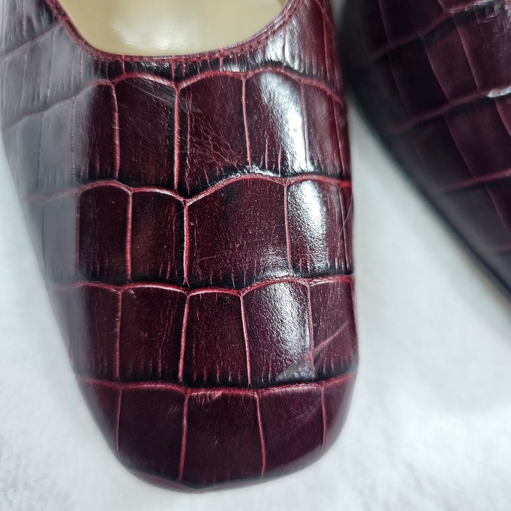 Etienne Aigner Valencia Burgundy Croc Embossed Leather Pumps Square Toe Heels 9W